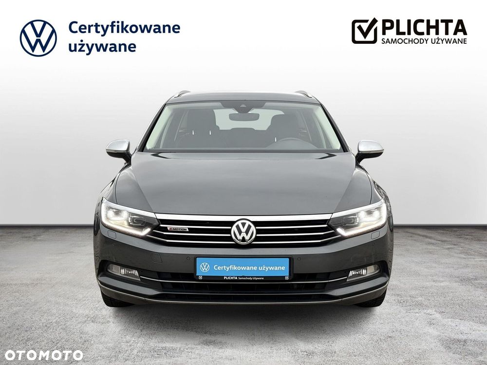 Volkswagen Passat - 8