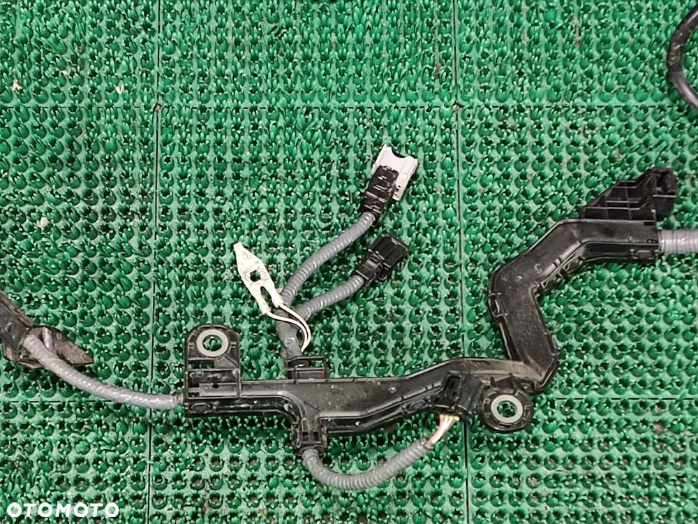 TOYOTA YARIS 1.5i Aut 19-24r Wiązka Silnika - 3