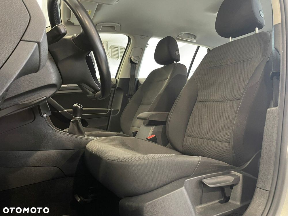 Volkswagen Golf 1.6 TDI BMT Comfortline - 9