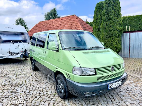 Volkswagen Multivan - 2
