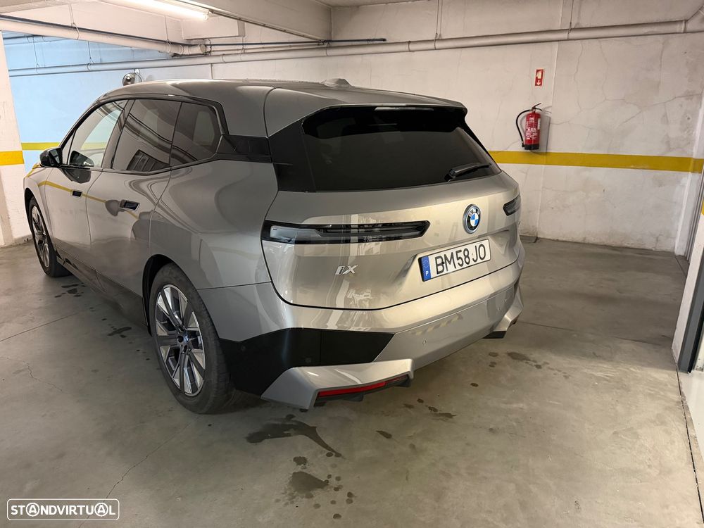 BMW iX xDrive 40 Pack Desportivo - 4