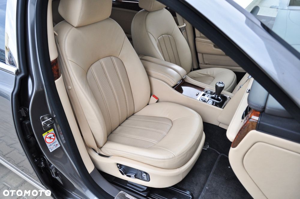 Bentley Mulsanne - 29