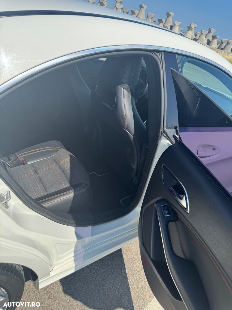 Mercedes-Benz CLA - 18