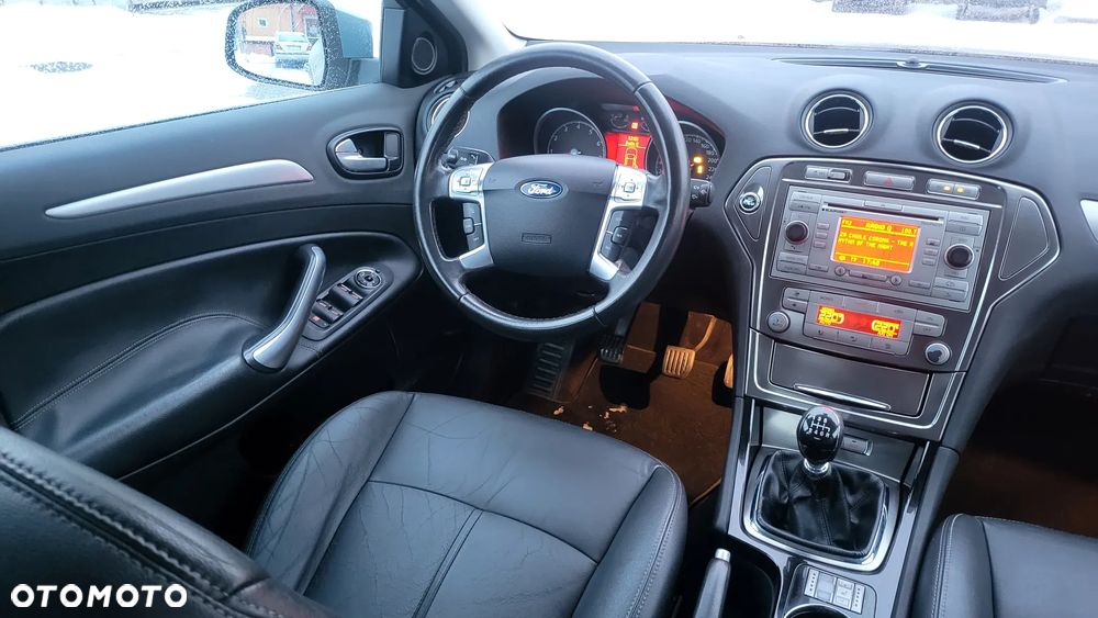 Ford Mondeo 2.5 Black Magic - 21