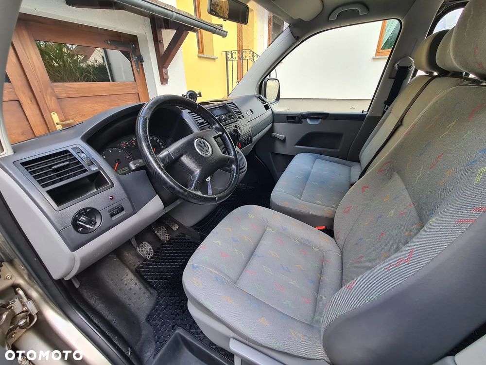 Volkswagen Transporter - 27