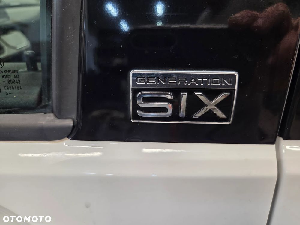 Volkswagen Multivan 2.0 BiTDI L1 Generation SIX DSG - 24