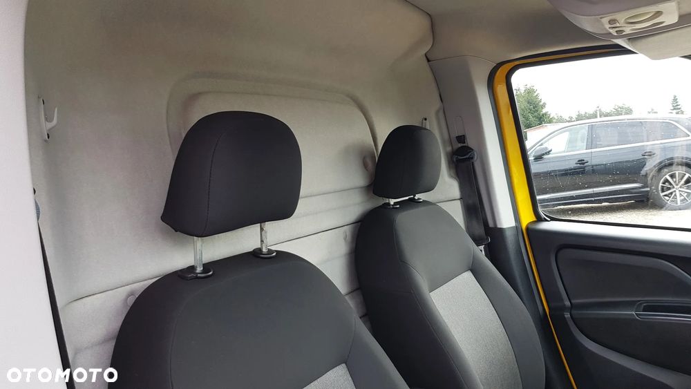Fiat Doblo Maxi Active - 9