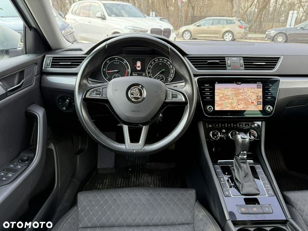 Skoda Superb 2.0 TDI 4x4 Style DSG - 26