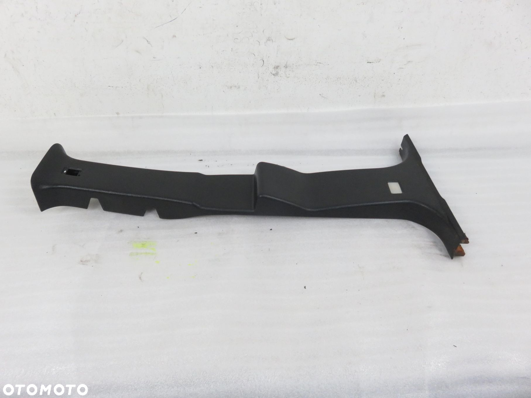 LISTWA SŁUPKA LEWA HUMMER HUMMER H2 10358713 - 2