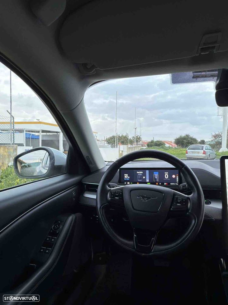 Ford Mustang Mach-E - 13