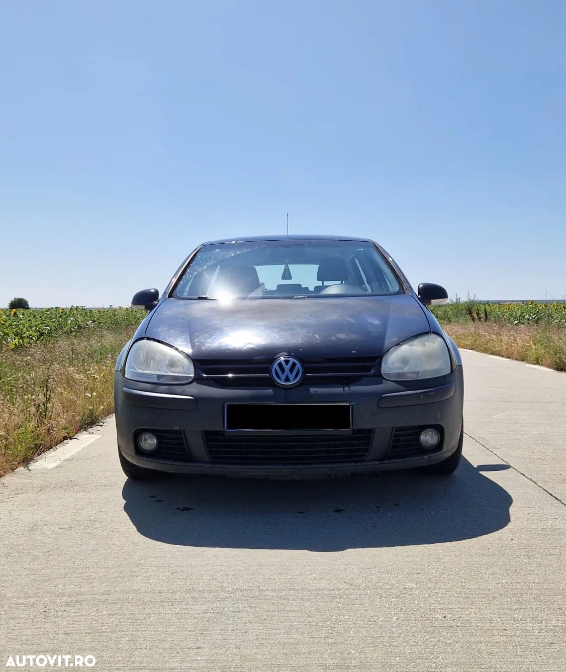 Volkswagen Golf - 1