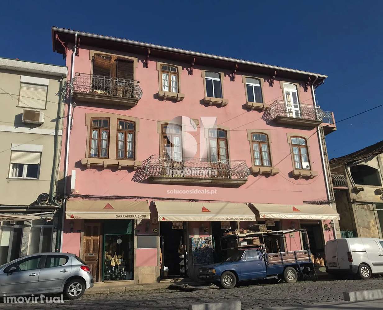 Prédio em Alijó - Grande imagem: 2/15