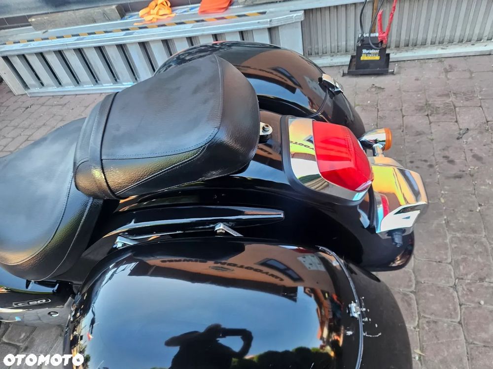 Suzuki VL 800 Volusia - Boulevard C50 - 3