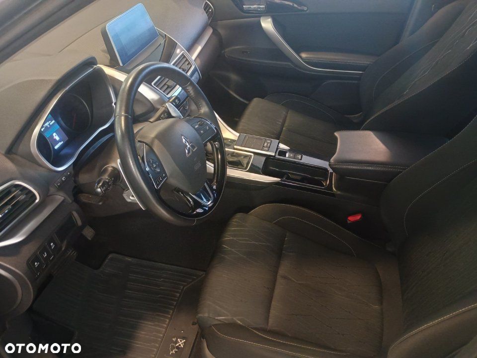 Mitsubishi Eclipse Cross - 4