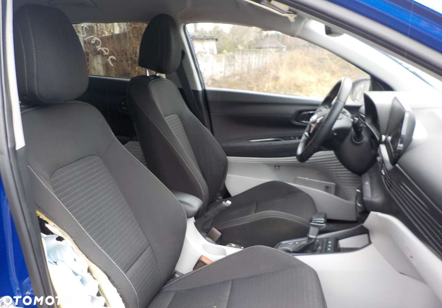 Hyundai i20 - 24