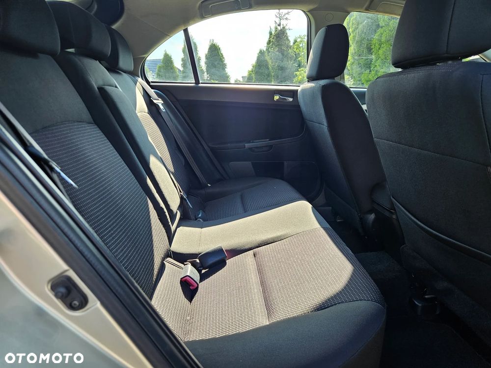 Mitsubishi Lancer 1.8 Instyle - 12