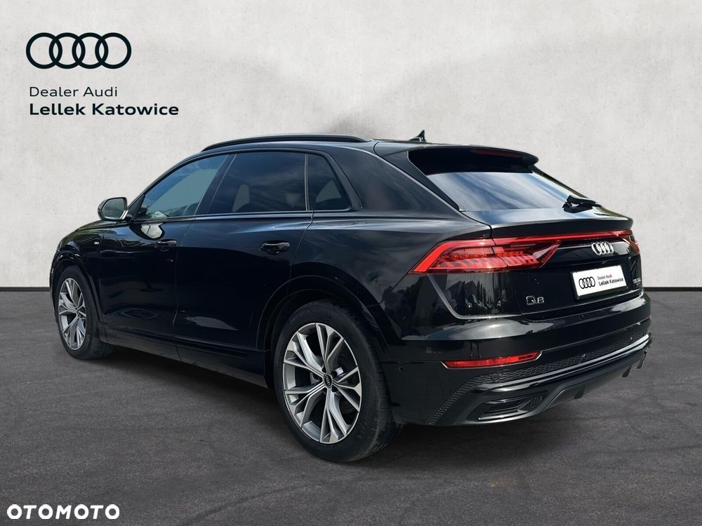 Audi Q8 - 6