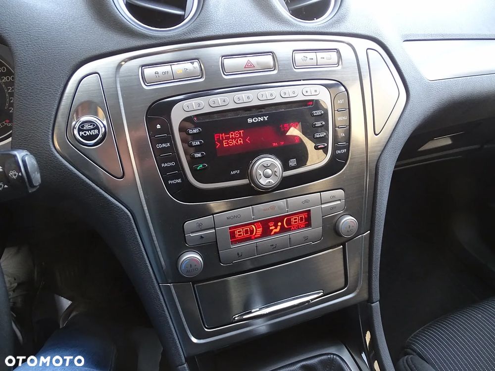 Ford Mondeo 2.0 TDCi Ghia X - 26