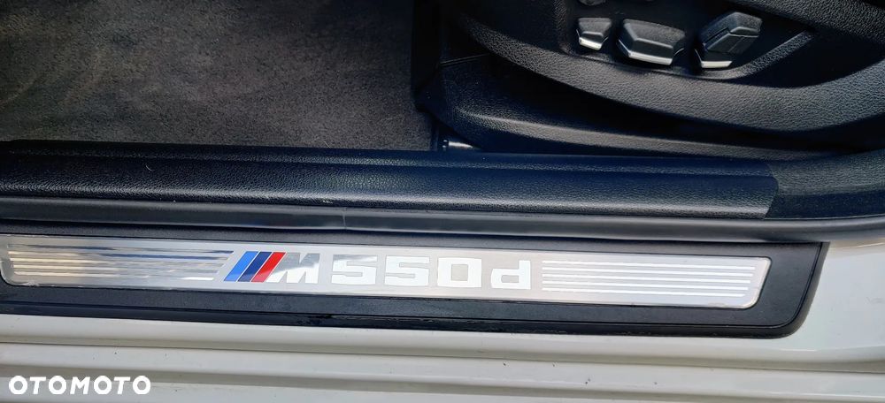 BMW Seria 5 M550d xDrive - 4