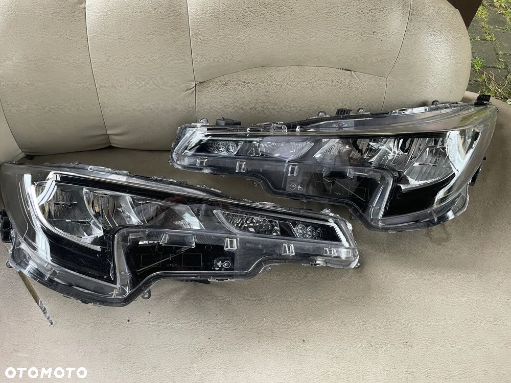 Reflektor Lampy Led Toyota corolla e21 2024 - 1