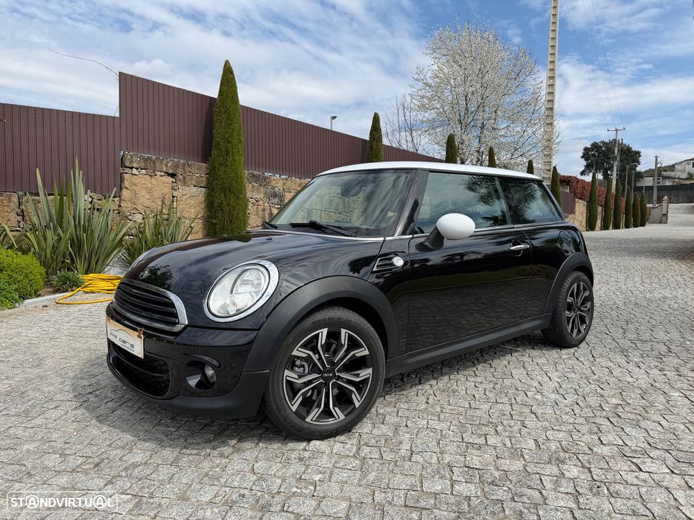 MINI 3 Portas Cooper D - 1