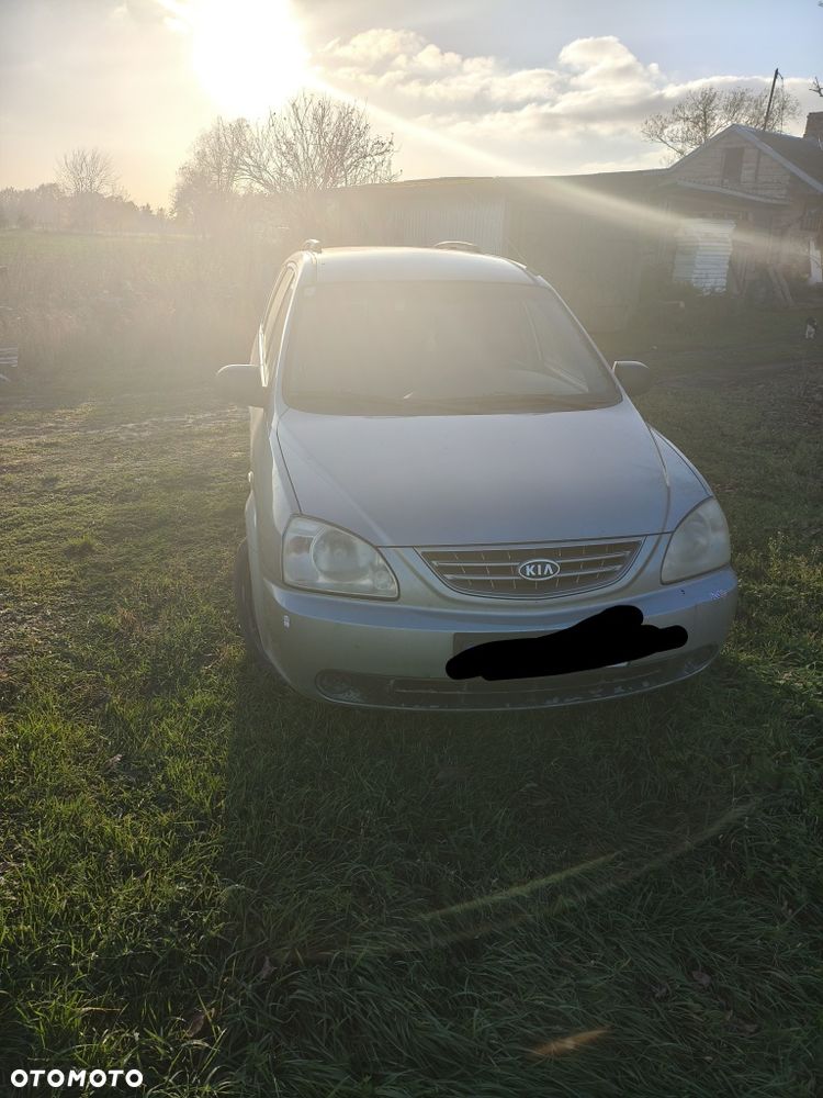 Kia Carens - 1