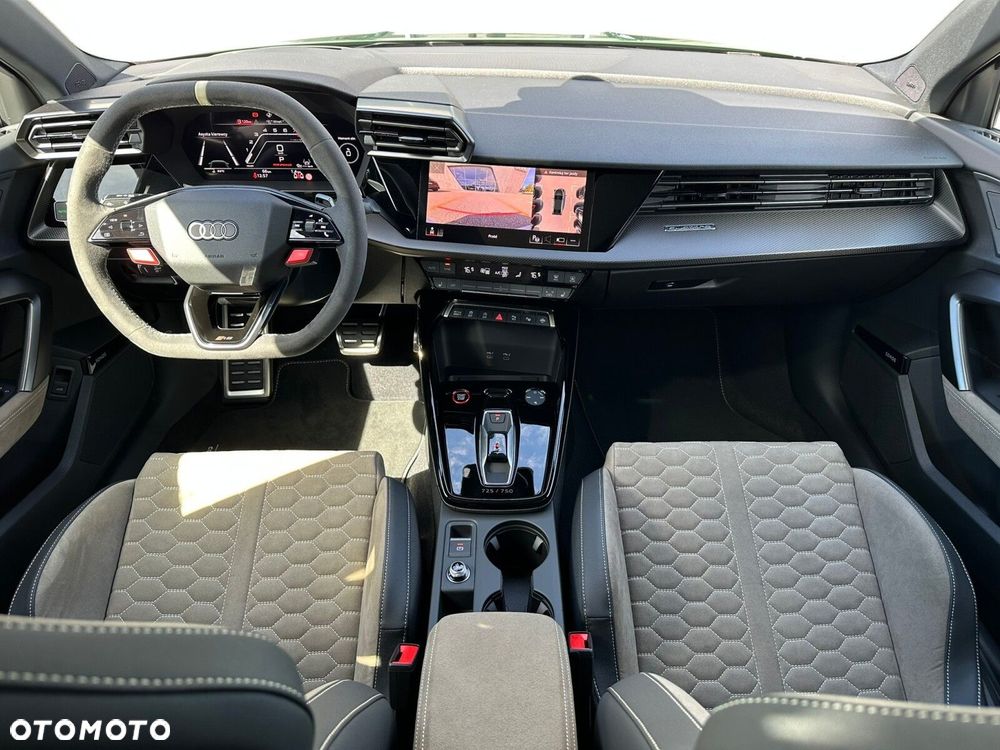 Audi RS3 Limousine - 21