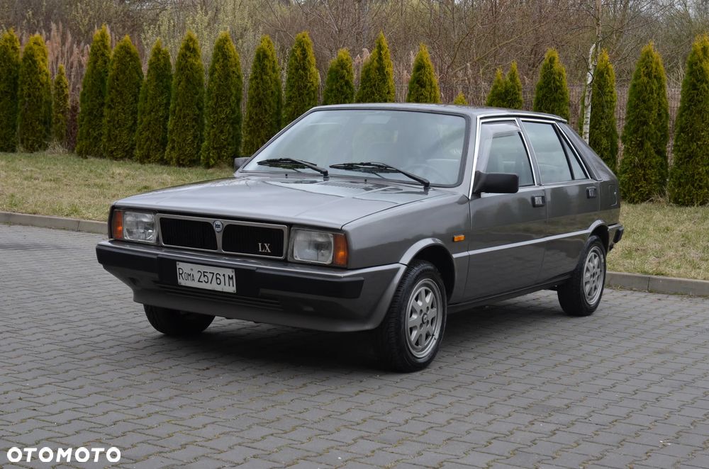 Lancia Delta 1600 i.e GT - 21