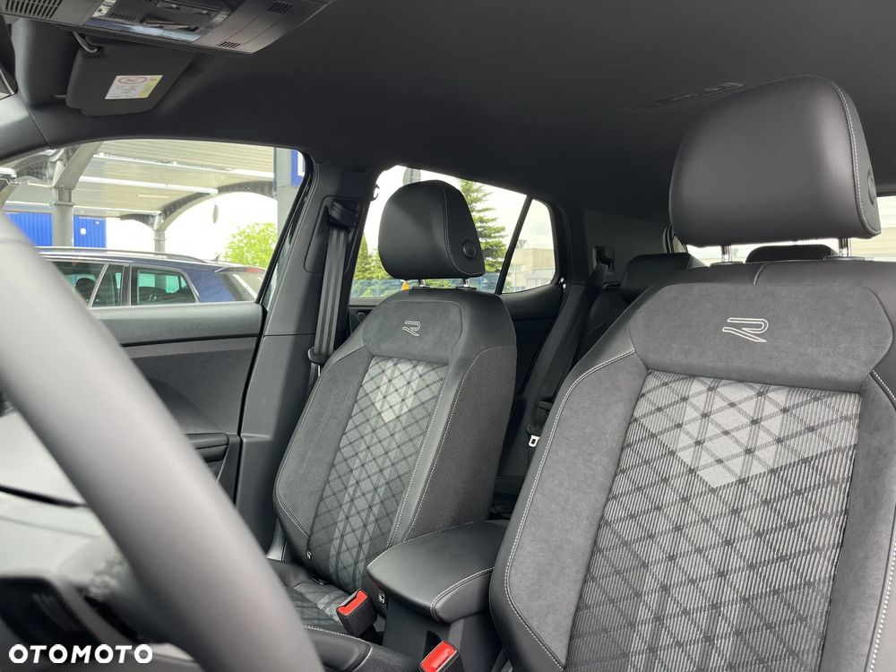 Volkswagen T-Cross 1.0 TSI R-Line Plus DSG - 12