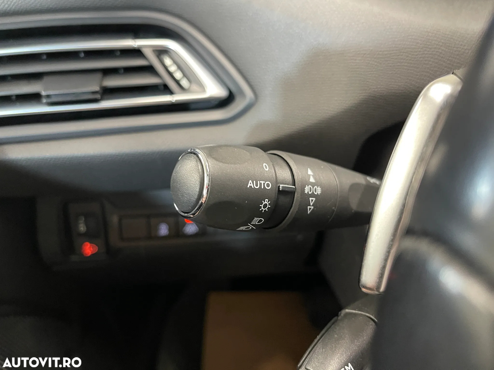 Peugeot 308 SW BlueHDi 130 EAT8 Stop & Start Active Business-Paket - 24