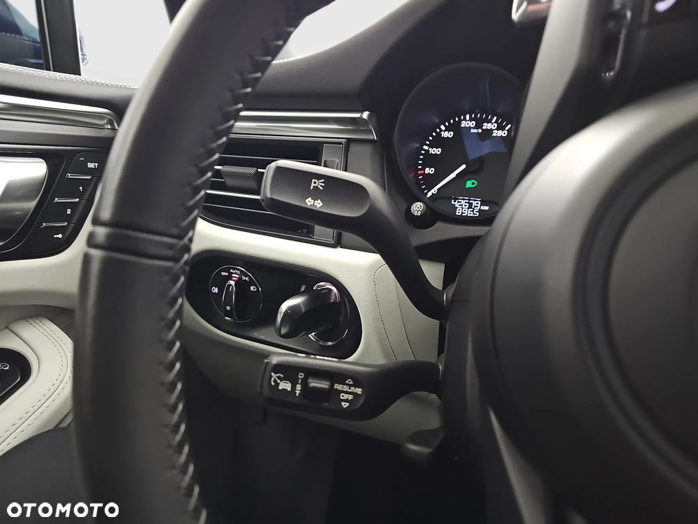 Porsche Macan Standard - 15