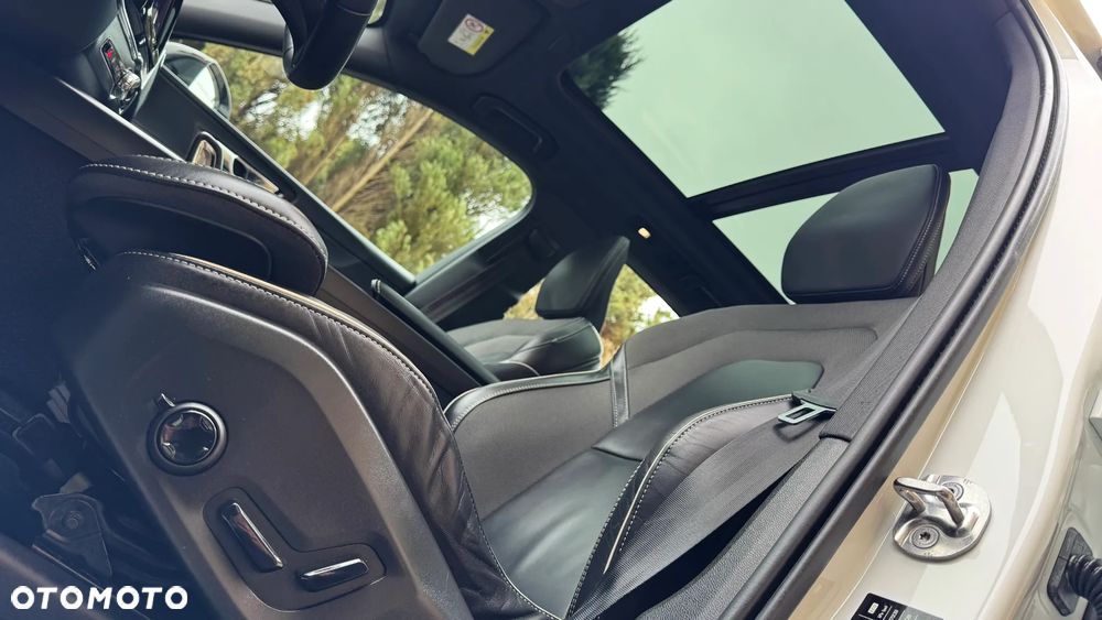 Volvo XC 60 B4 D Ultimate Dark - 22