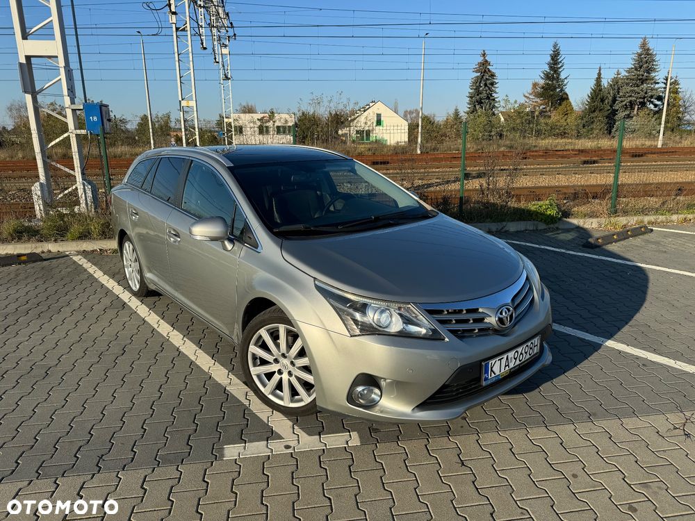 Toyota Avensis - 1