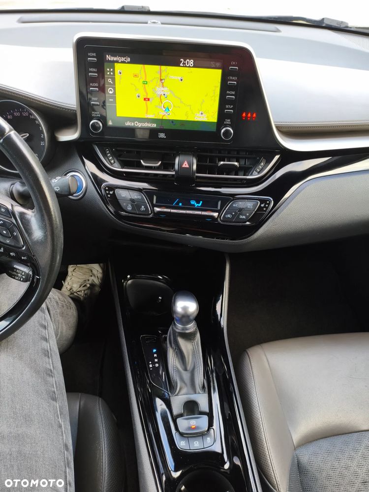 Toyota C-HR 2.0 Business-Edition - 32