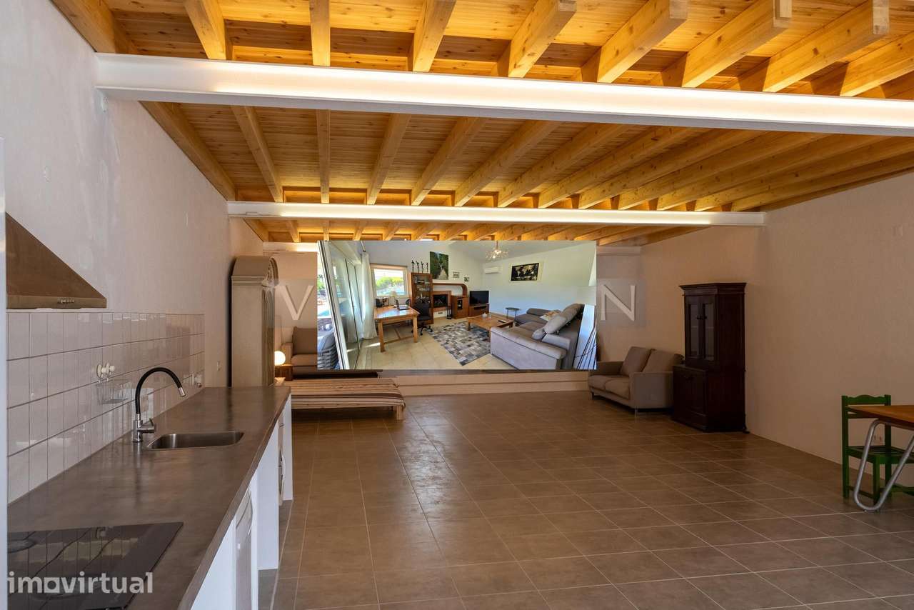 Loft Renovado Exclusivo no Coração de Lagoa - Grande imagem: 4/14