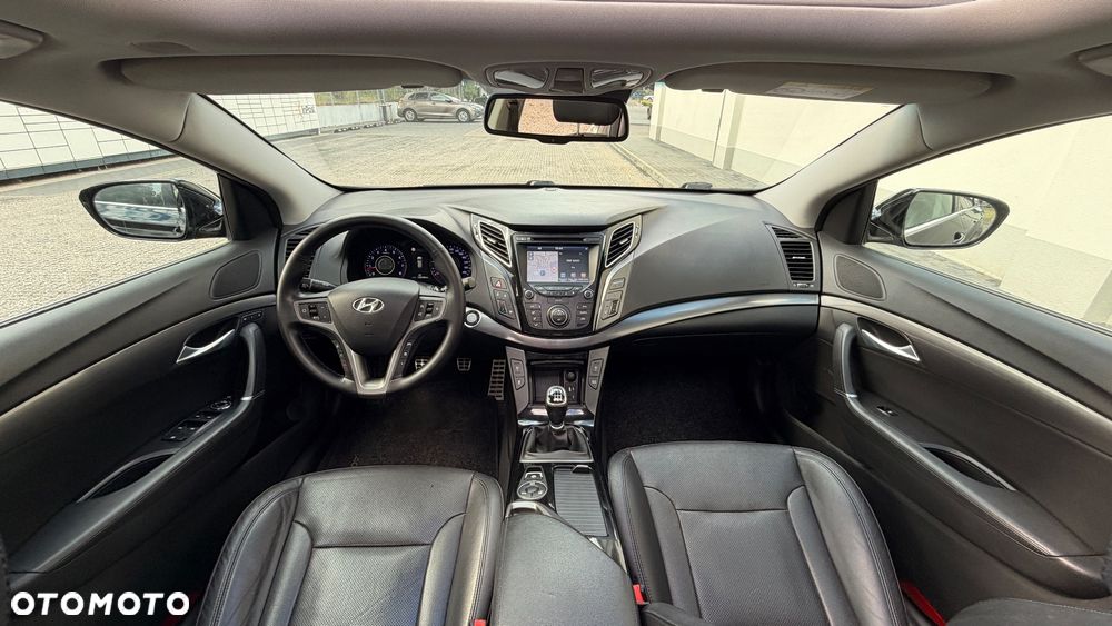 Hyundai i40 Kombi 2.0 Premium - 13