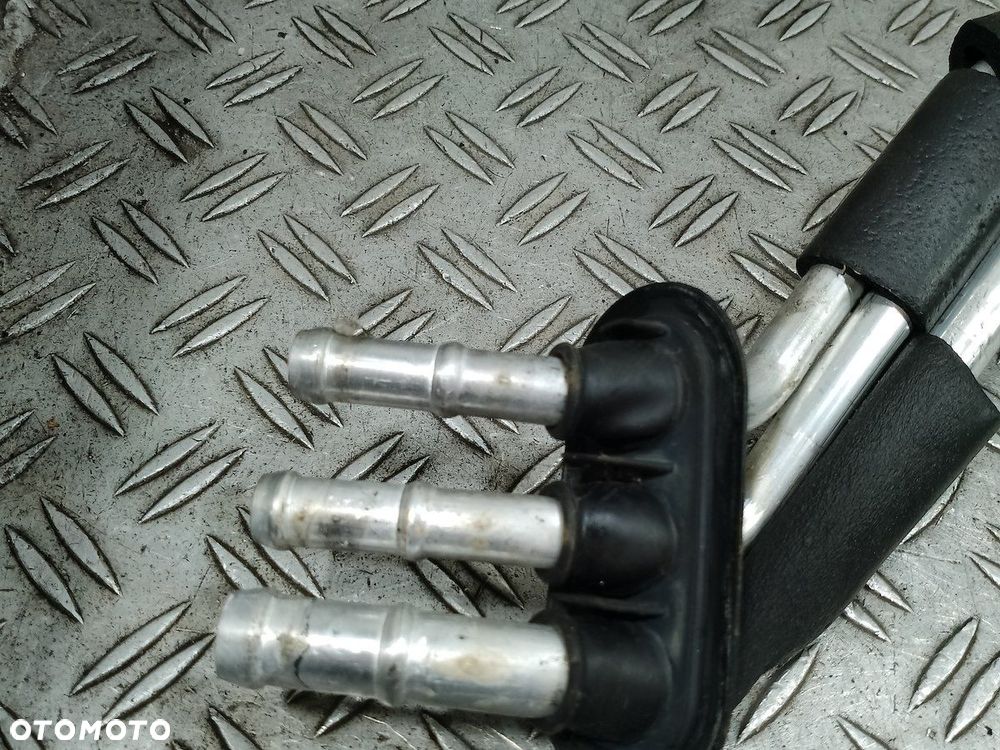 PRZEWODY PŁYNU MAYBACH X222 A2228307002 6.0 V12 - 2