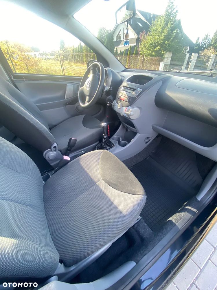 Toyota Aygo ver-1-0-vvt--i - 11