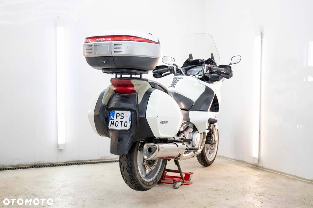 Honda NT - 6