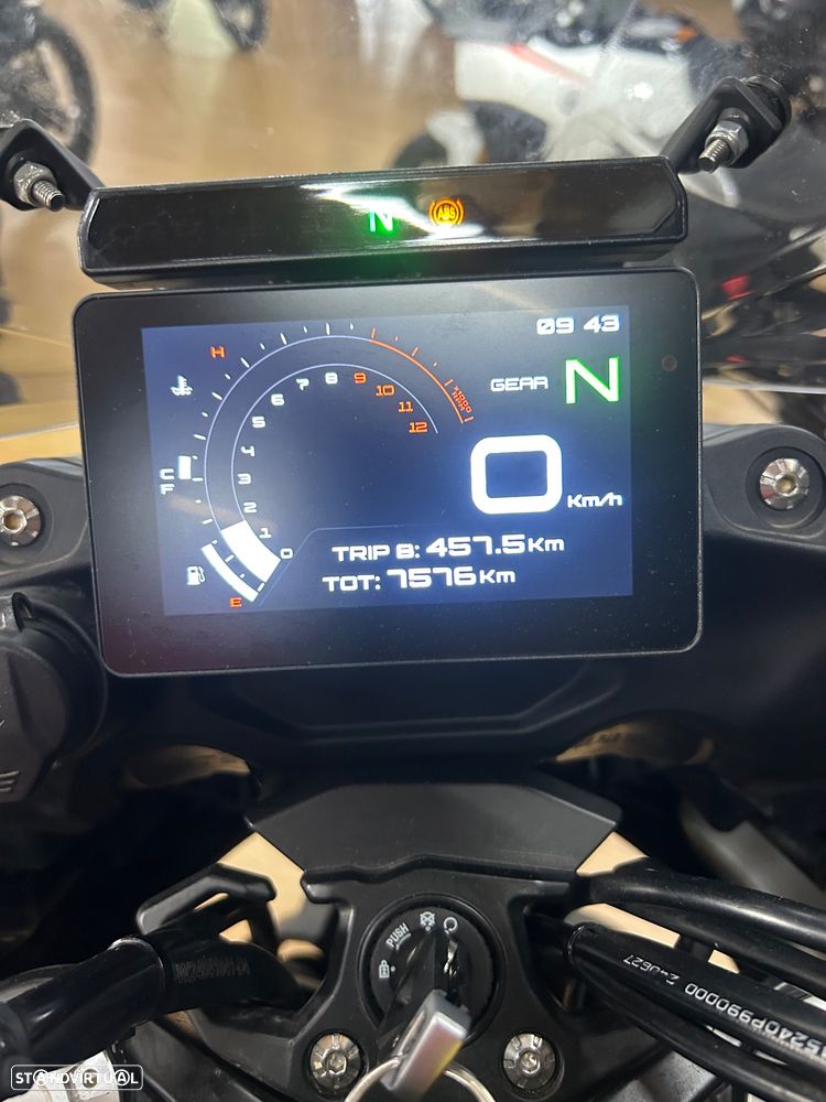 Benelli TRK 702 X - 8