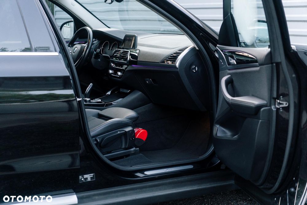 BMW X3 xDrive20i - 17