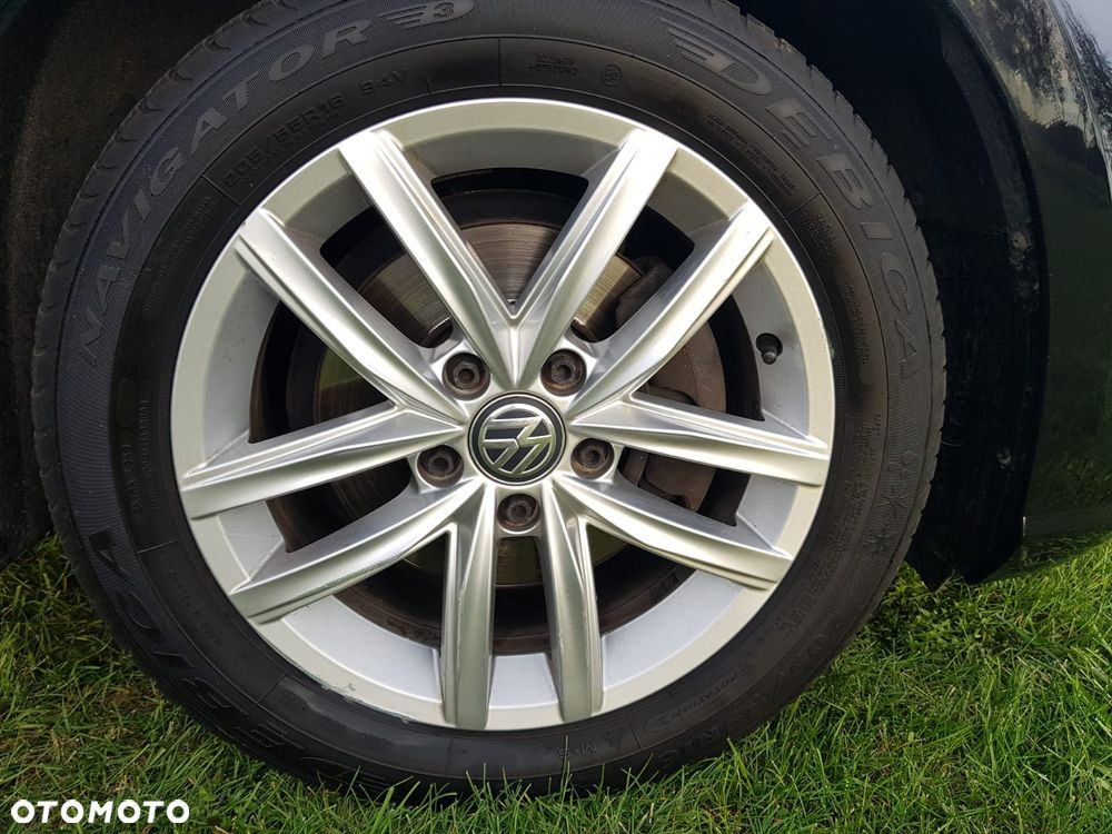 Volkswagen Golf - 15