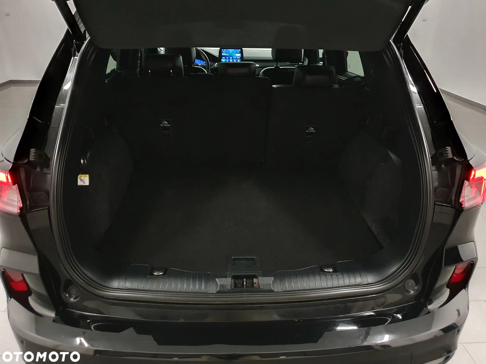 Ford Kuga 1.5 EcoBlue FWD ST-Line X - 37