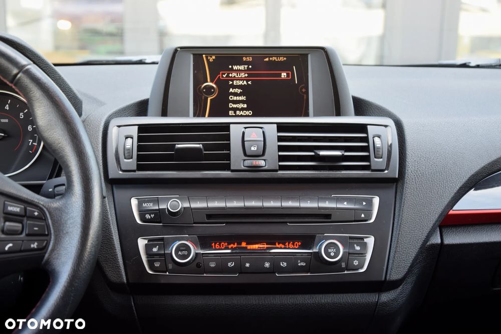 BMW Seria 1 118i Sport Line - 13