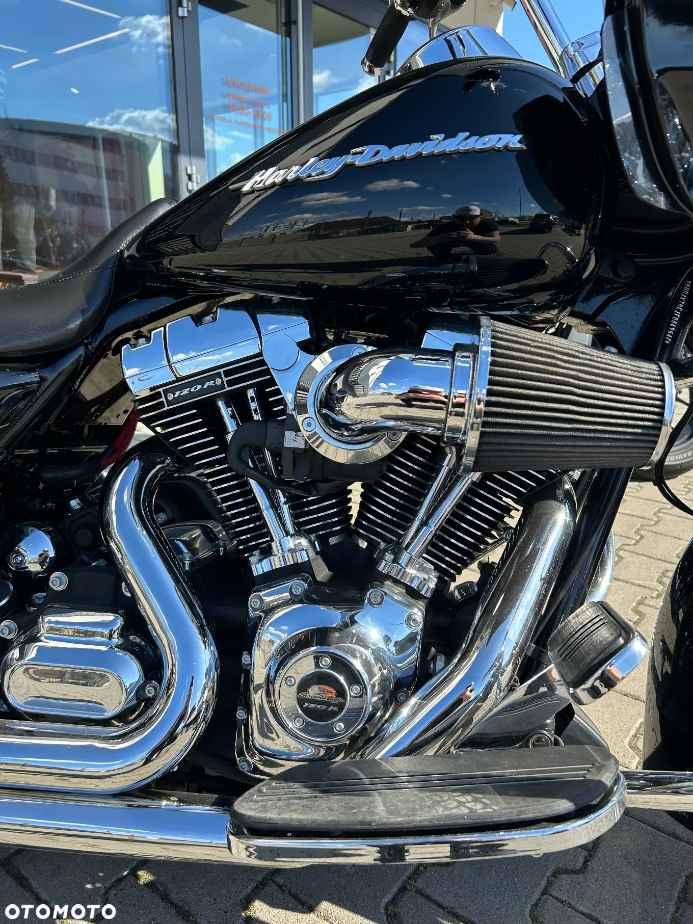 Harley-Davidson Touring Road Glide - 13