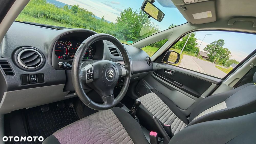 Suzuki SX4 1.6 VVT 4x4 Style - 21