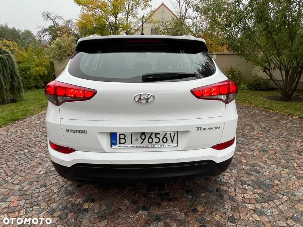 Hyundai Tucson 1.6 GDI BlueDrive Design 2WD - 11