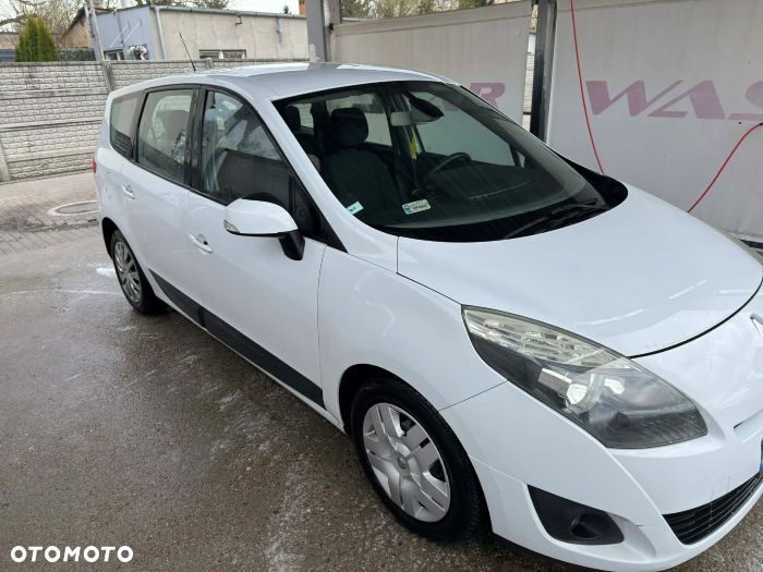 Renault Scenic 1.9 dCi Tech Run - 6