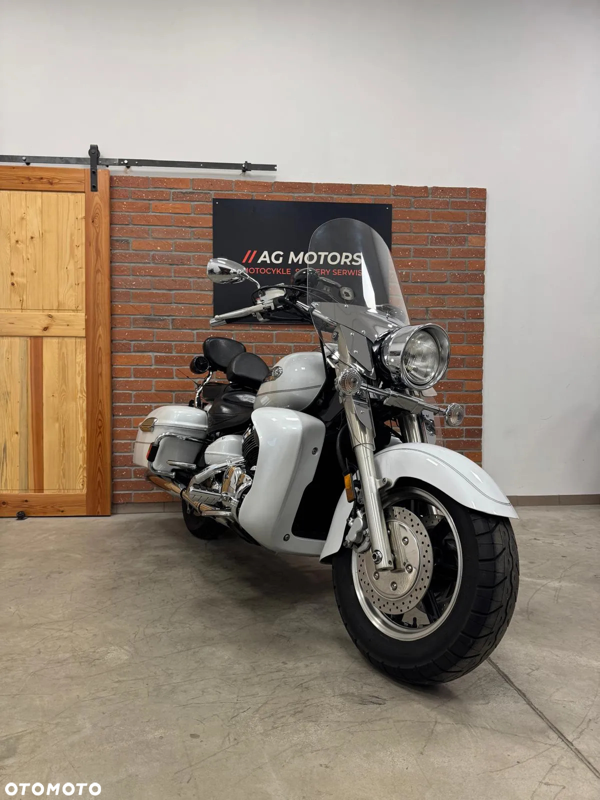 Yamaha XVZ - 2