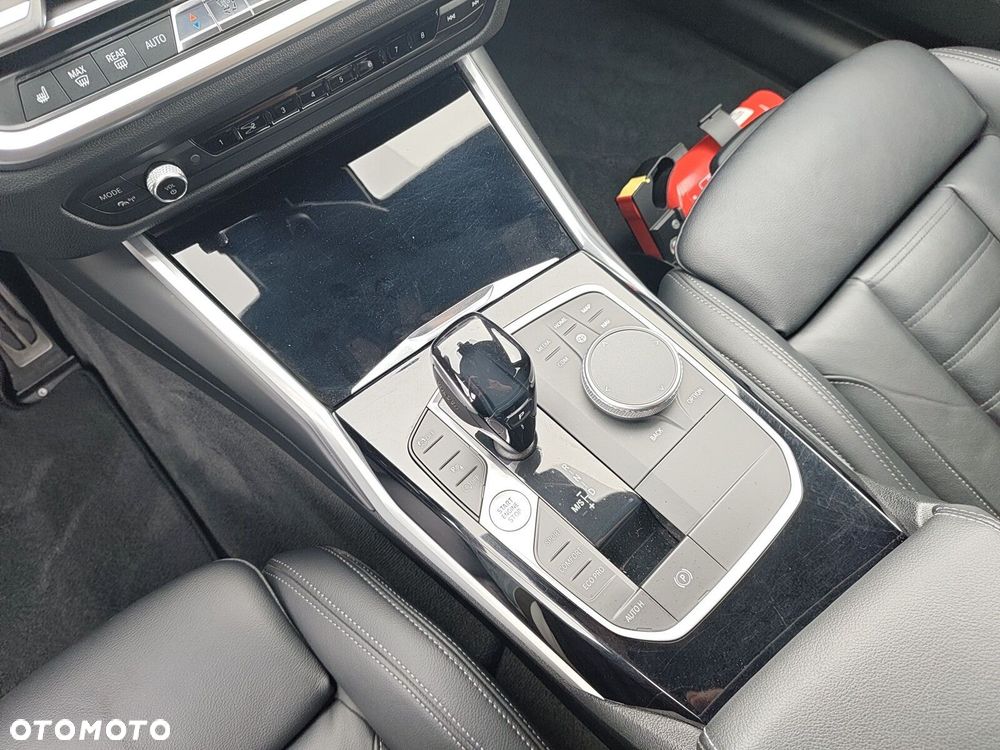 BMW Seria 3 M340i xDrive sport - 17